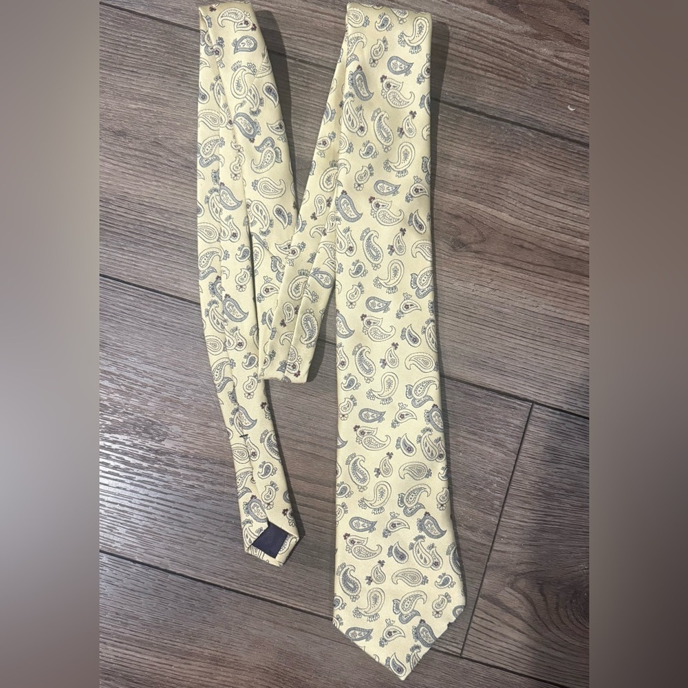 Vintage Lucien Amato Gold Paisley Silk Tie Classic Formal Necktie